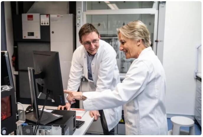 科學(xué)家在海草草甸下發(fā)現(xiàn)大量的糖，相當(dāng)于320億罐可樂